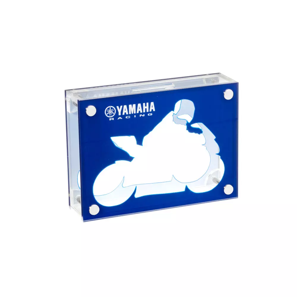 Yamaha Racing malacpersely