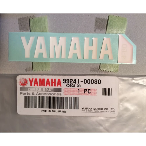 Hátsó idom YAMAHA felirat